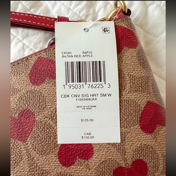 NWT Coach Signature Heart Wristlet - Picture 2 of 5